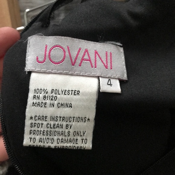 Black lace gown with gems - Picture 7 of 7